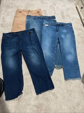 Old Navy Men's Jeans Bundle - Dark Blue, Medium Blue, Light Blue, Tan
